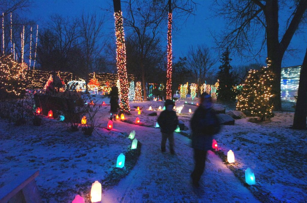 Tickets now on sale for Janesville's Rotary Gardens holiday light show ...