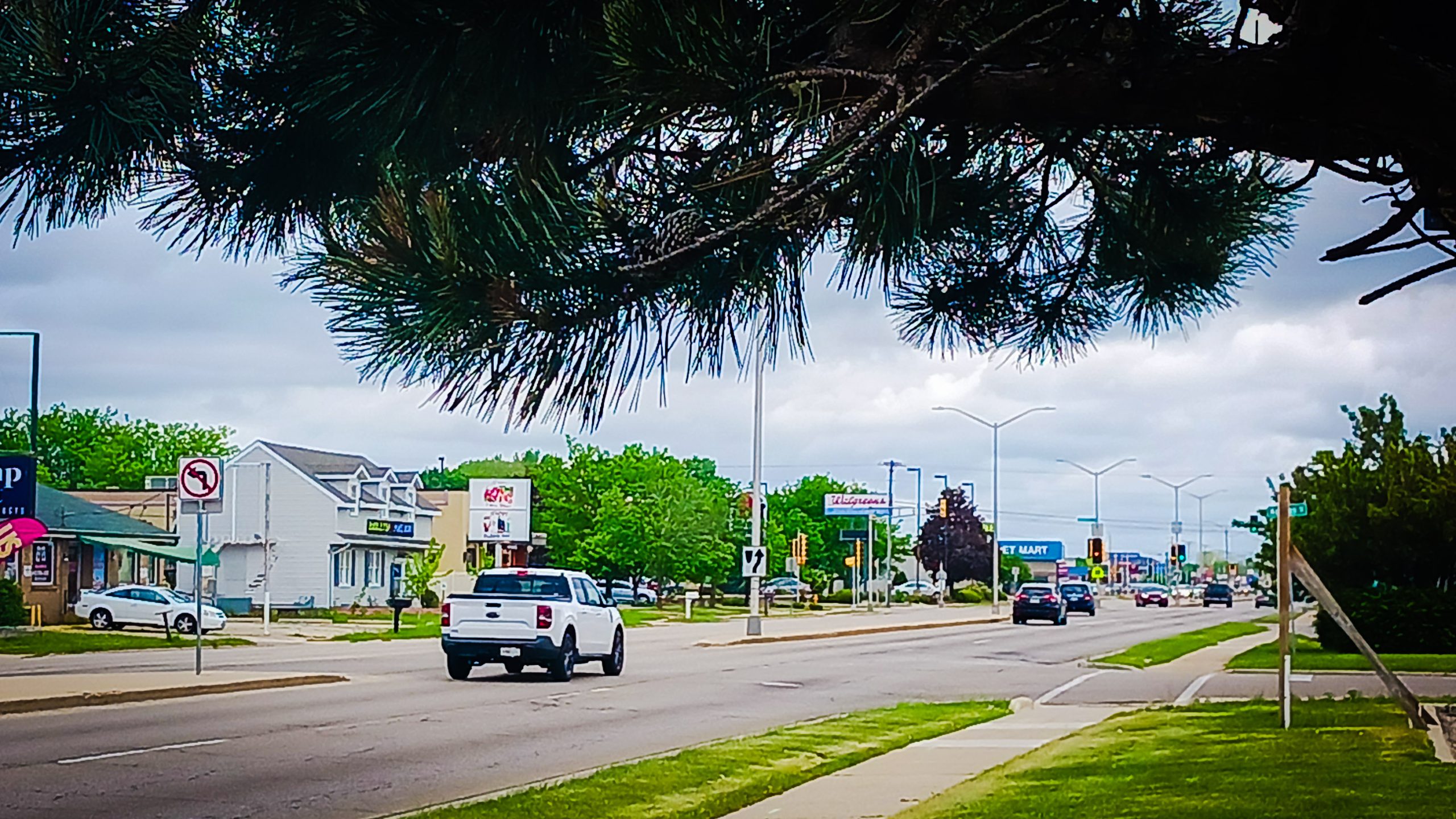 Cruising on Janesville's Milton Ave.