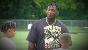 Janesville’s Benton signs contract extension with Steelers